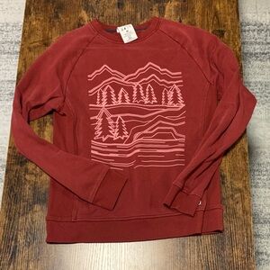 Helly Hansen Women's Red Crewneck Sweater with Mountain Graphic